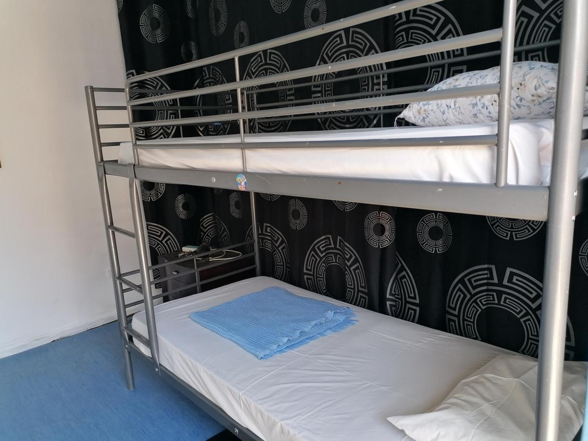 Thissio Room In The Apartmen Share Athen Exterior foto