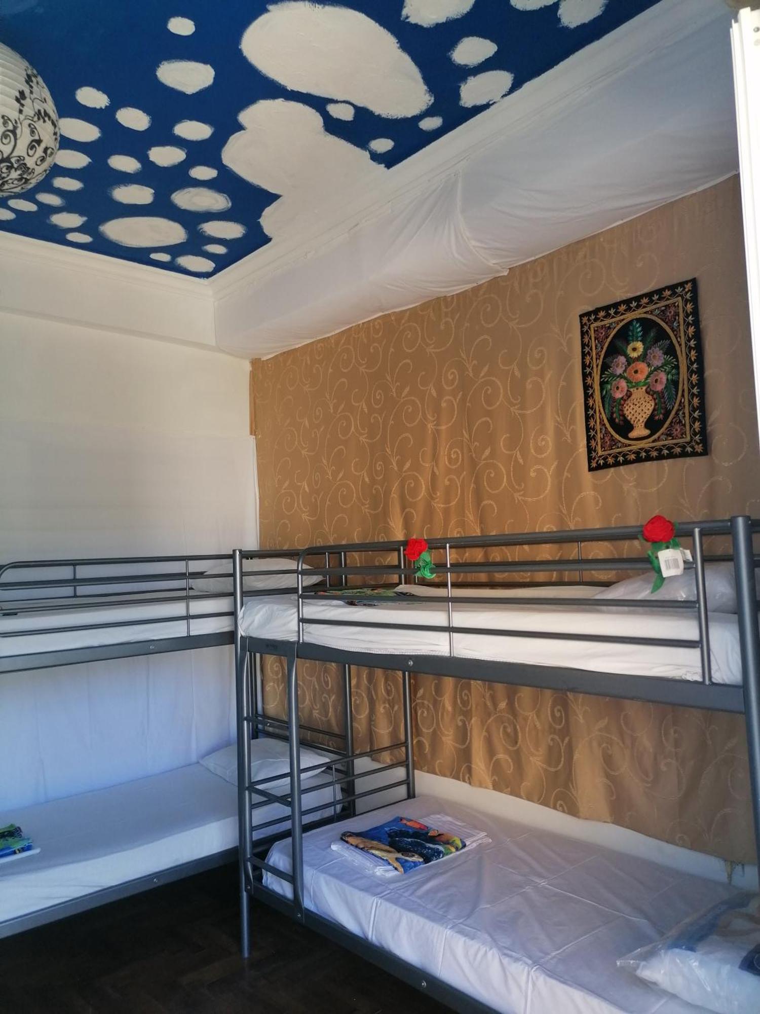 Thissio Room In The Apartmen Share Athen Exterior foto