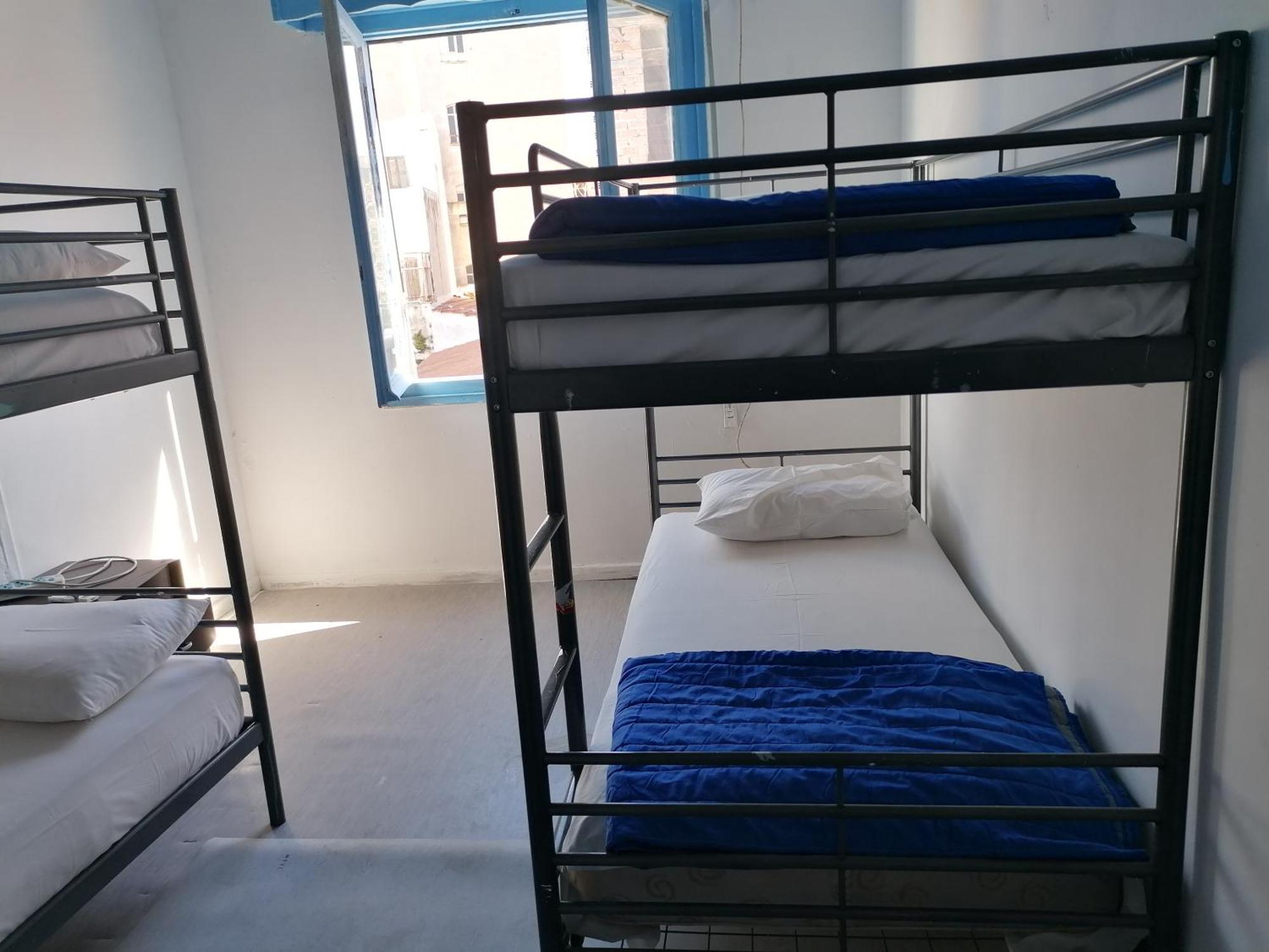 Thissio Room In The Apartmen Share Athen Exterior foto