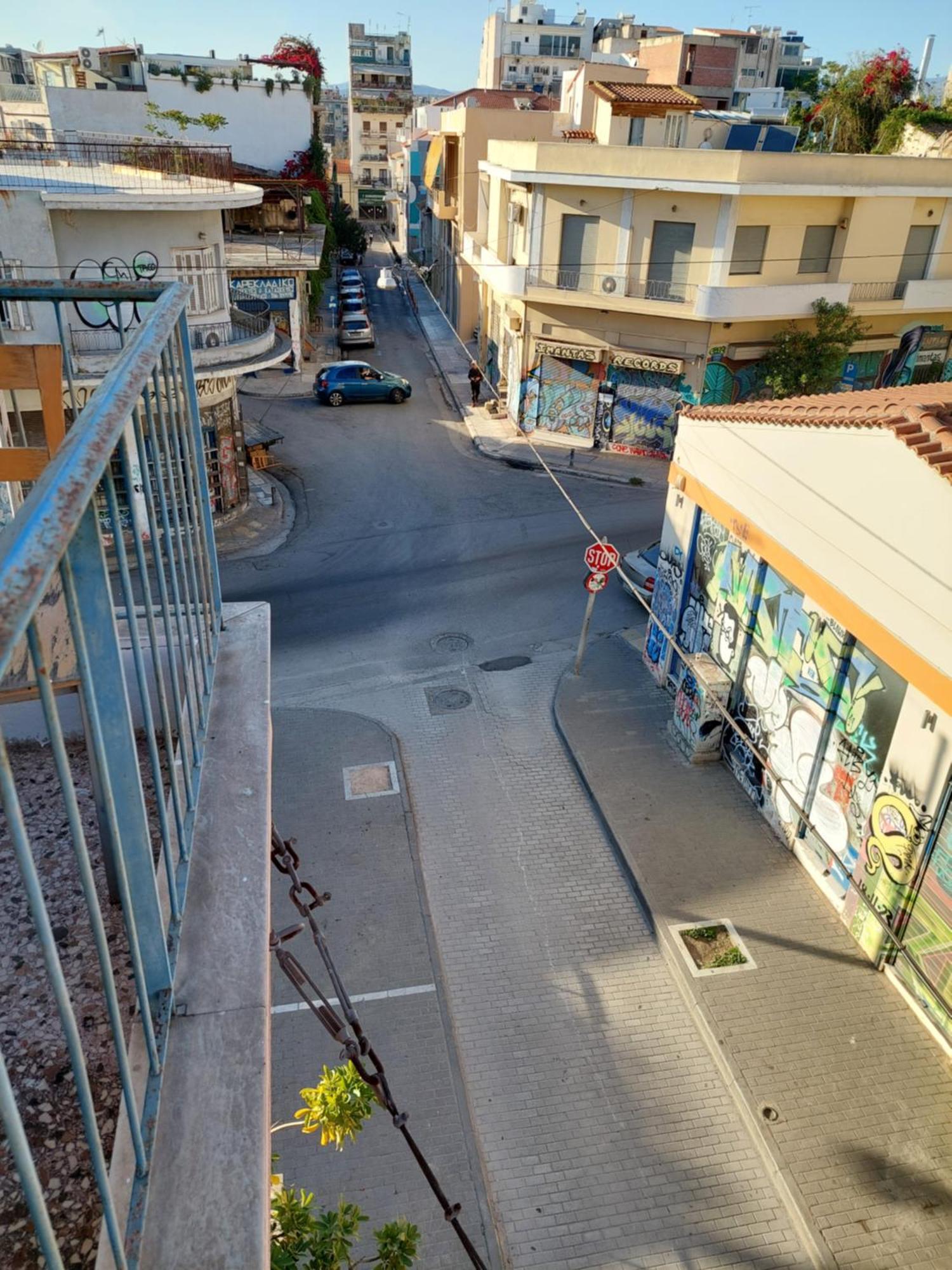 Thissio Room In The Apartmen Share Athen Exterior foto